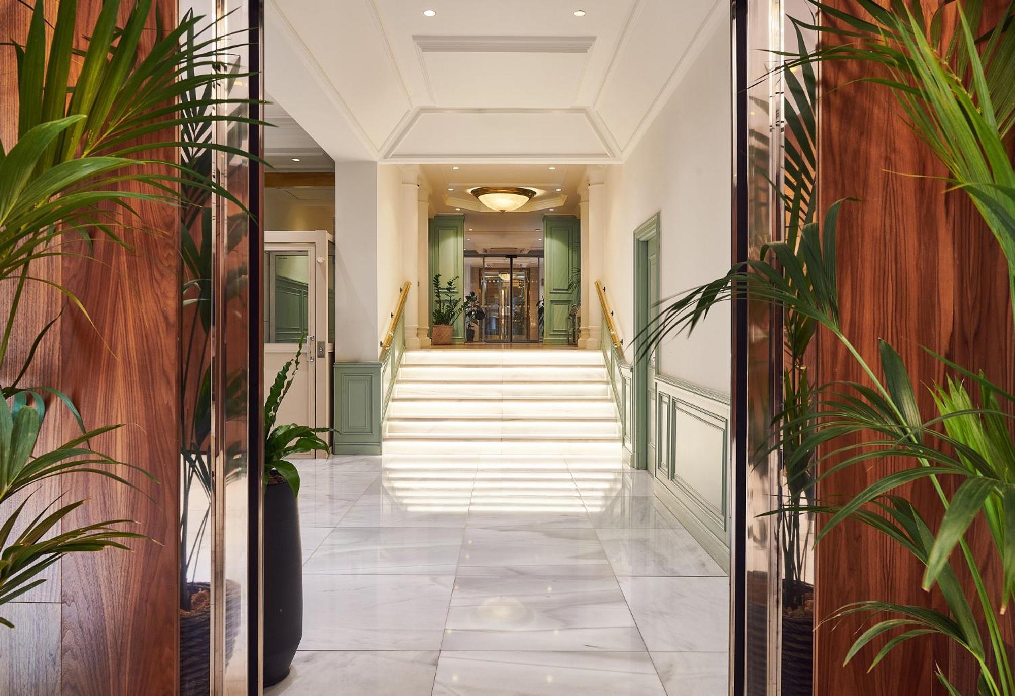 Melia White House Hotel London Exterior photo